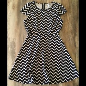Jrs. Speechless Zig Zag Dress